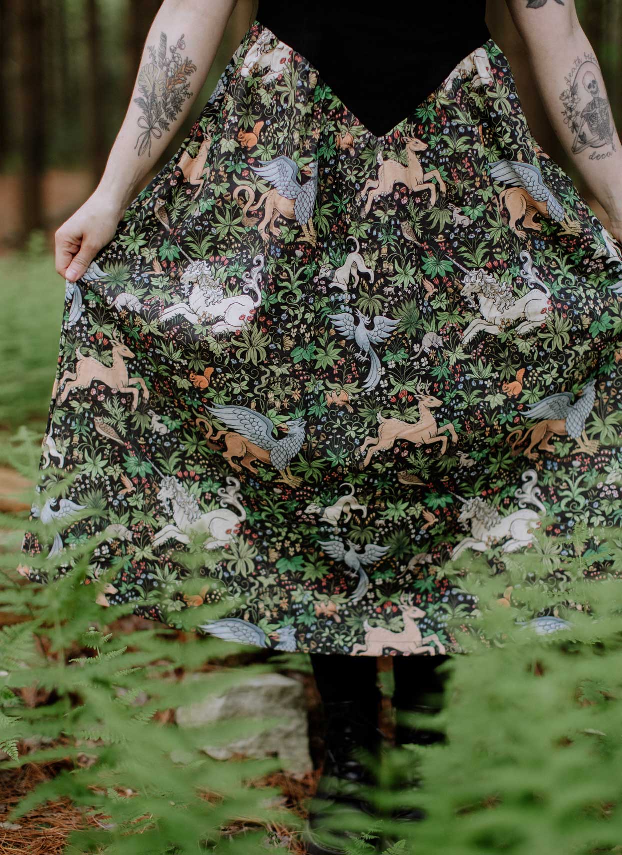 FLAWED ✷ Gunhild Dress - Tapestry Print